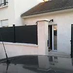 Maisonnette Proche De Lyon Meyzieu