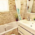 Maisonnette Proche De Lyon * Meyzieu
