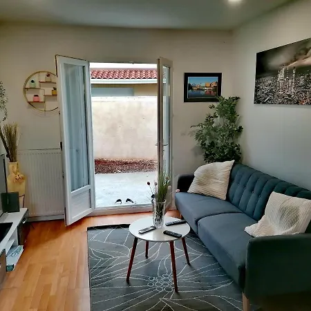 Maisonnette Proche De Lyon Сasa de vacaciones Meyzieu