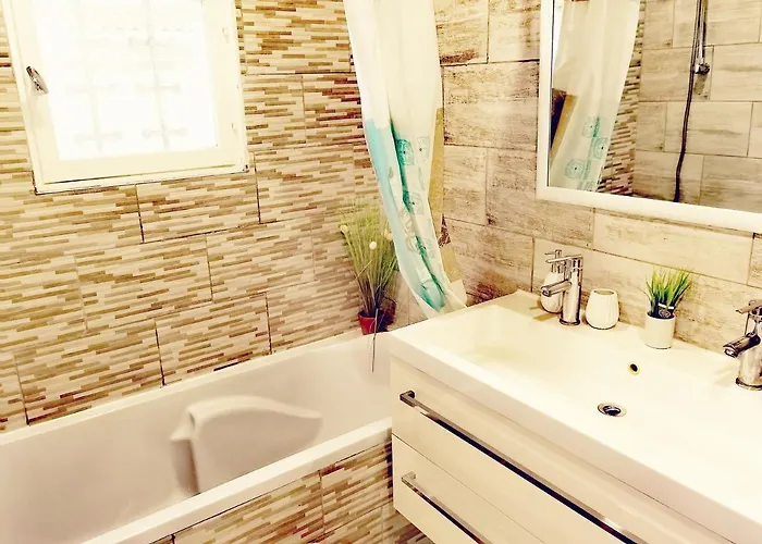 Maisonnette Proche De Lyon * Meyzieu